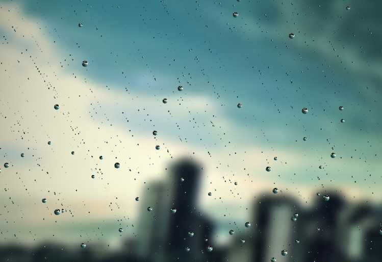 Canvas雨滴落在玻璃屏幕模糊背景动画效果