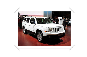 纯css3模拟单张图片切角固定效果